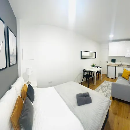 Lisbon, Location, Ideal For Tourists Apartment